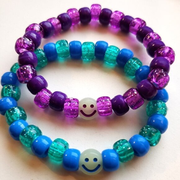 Glitter Kandi Friendship Bracelet Set with Glow in Dark Smiley Face - Picture 2 of 5